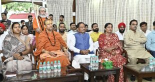 मुख्यमंत्री श्री विष्णु देव साय ने सुनी  ‘मन की बात’ की 123वीं कड़ी