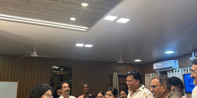 नपाध्यक्ष श्रीमती प्रतिभा चौधरी ने बालोद जिला कलेक्टर से  बस स्टैंड की समस्या को लेकर सौजन्य भेंट की……