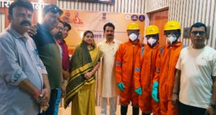 नगर पालिका परिषद बालोद के सफाई कर्मियों को दिया गया सुरक्षा किट……