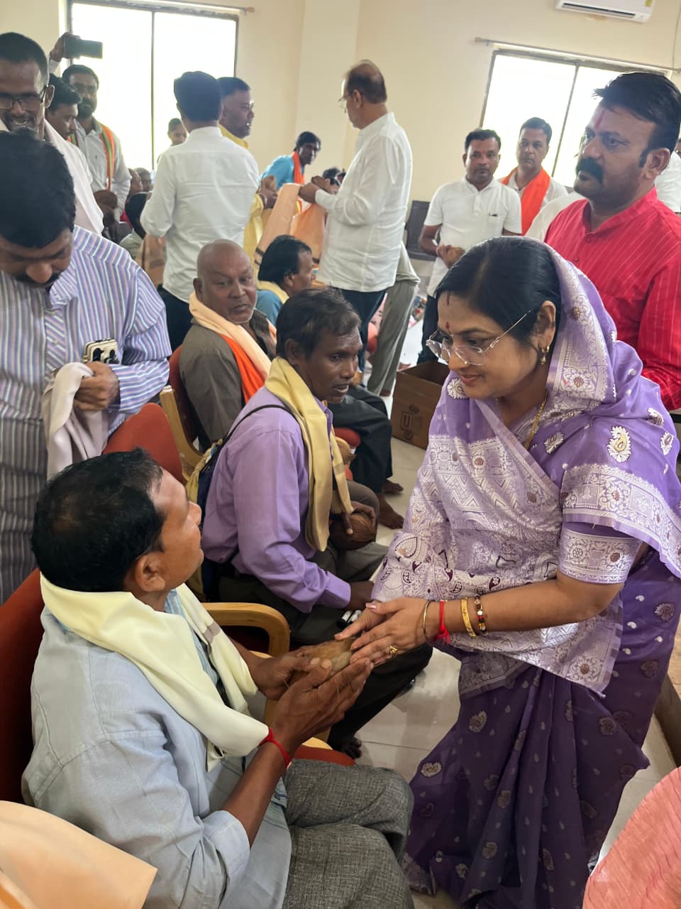 सेवा पखवाड़ा के अंतर्गत दिव्यांग व्यक्तियों का सम्मान…….