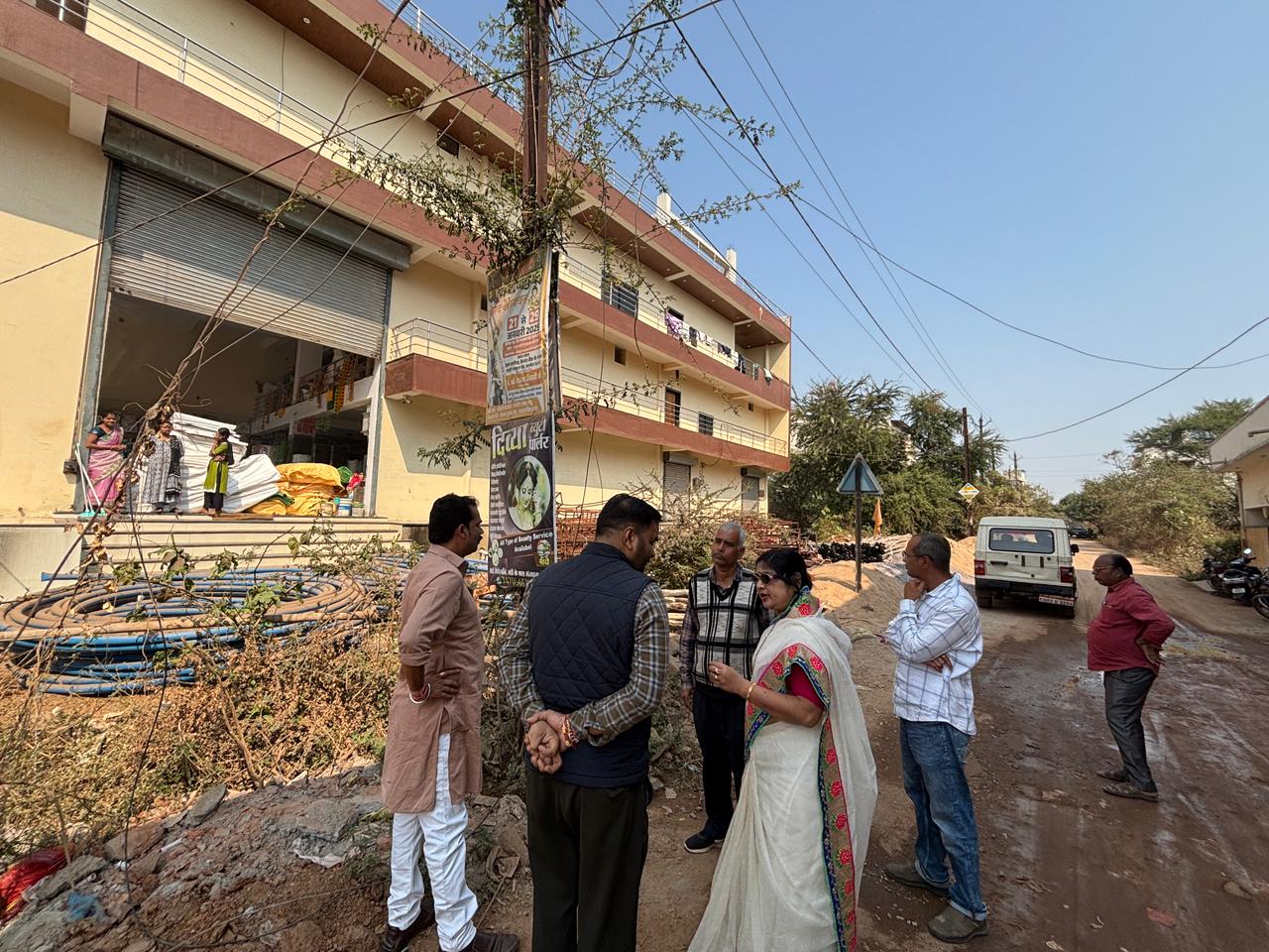 नपाध्यक्ष श्रीमती प्रतिभा संतोष चौधरी ने निर्माण कार्यों का औचक निरीक्षण किया गुणवत्ता के साथ शीघ्र पूर्णता के दिए निर्देश…